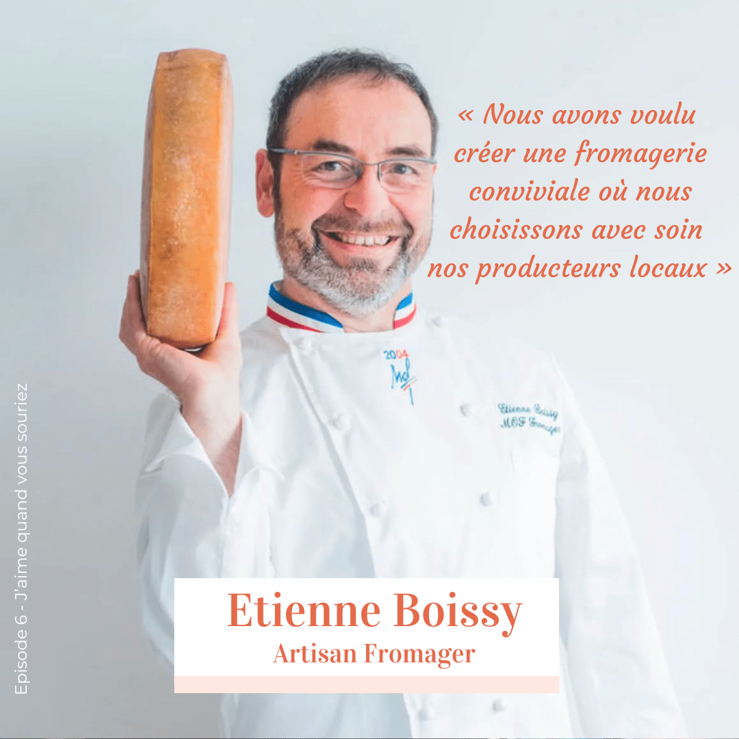 Etienne Boissy, artisan fromager à Bruxelles, présente un fromage pour le podcast J’aime quand vous souriez